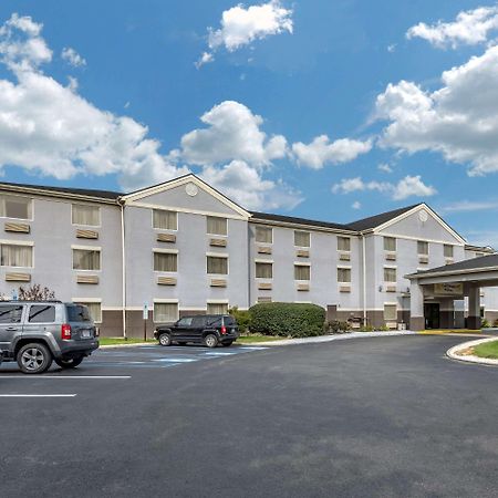 Comfort Inn & Suites Батлер Экстерьер фото