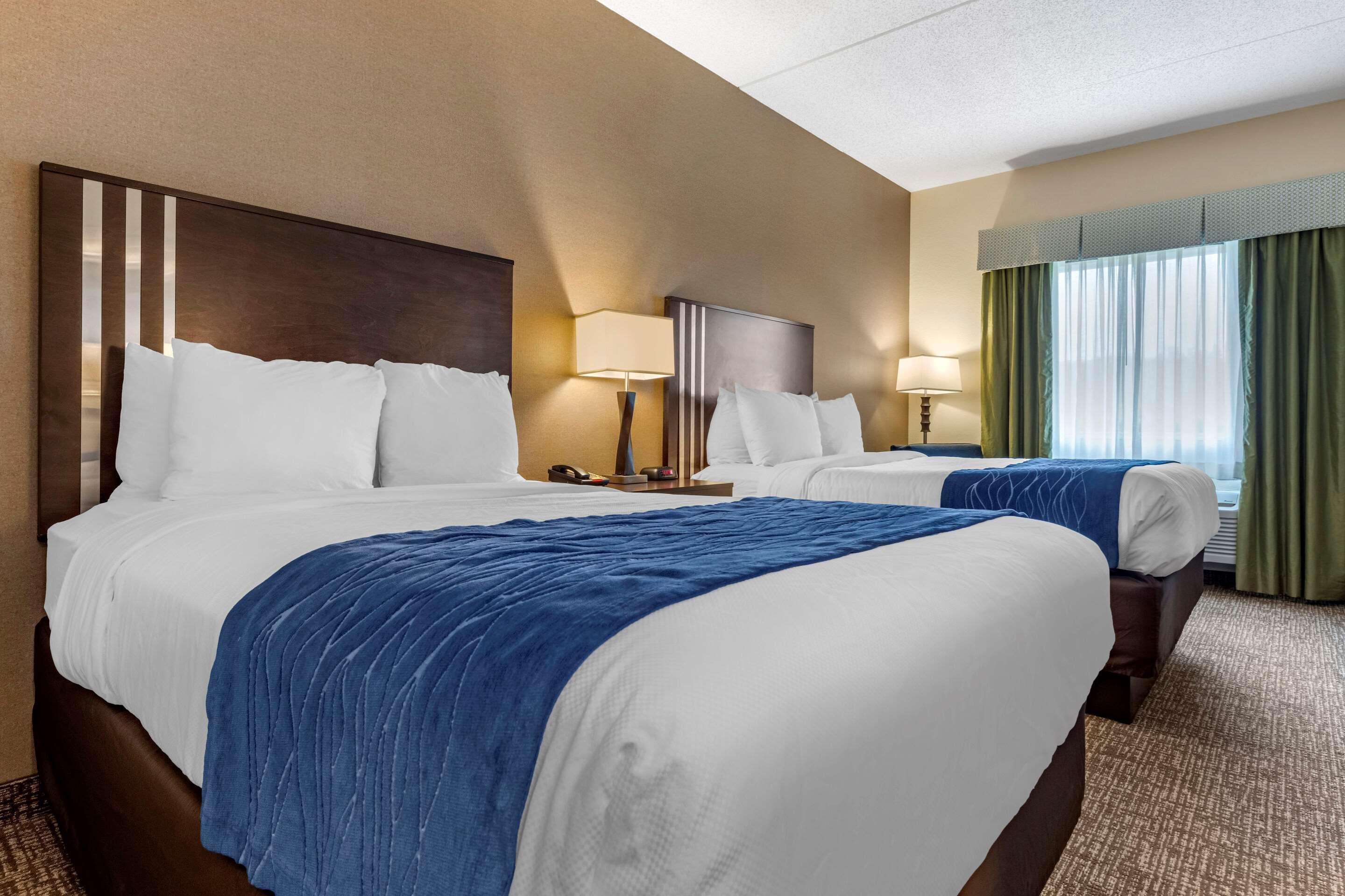 Comfort Inn & Suites Батлер Экстерьер фото