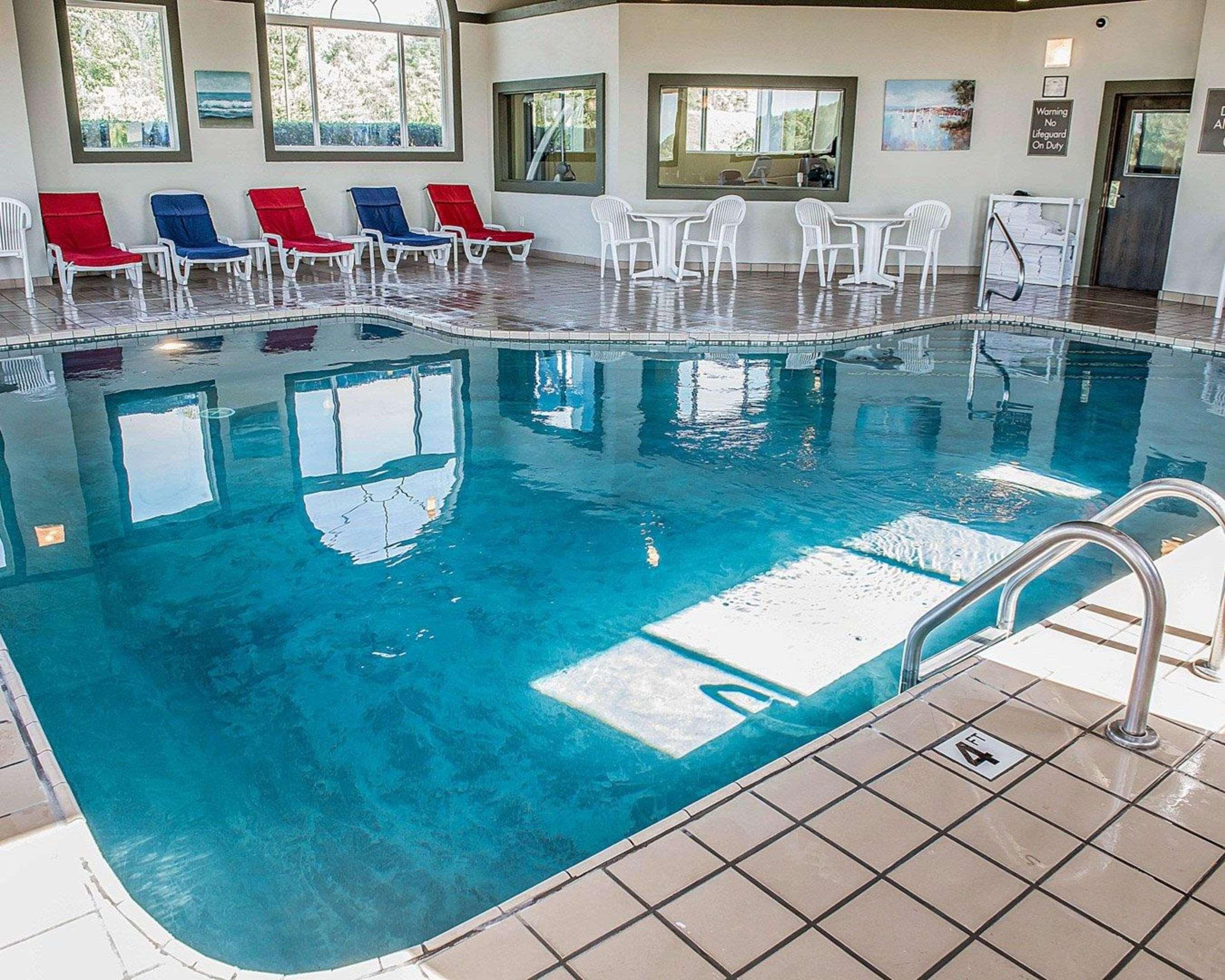 Comfort Inn & Suites Батлер Экстерьер фото