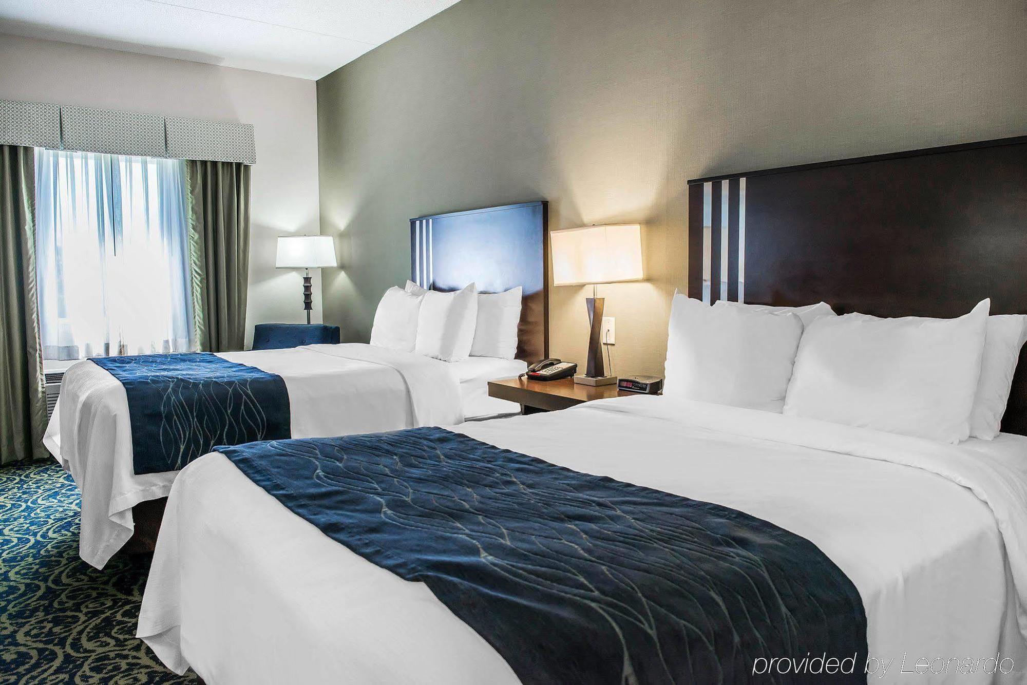 Comfort Inn & Suites Батлер Экстерьер фото